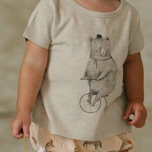 Rylee + Cru Kids Size 6-7 Years Gray Cycling Bear Graphic Short Sleeve Basic Tee